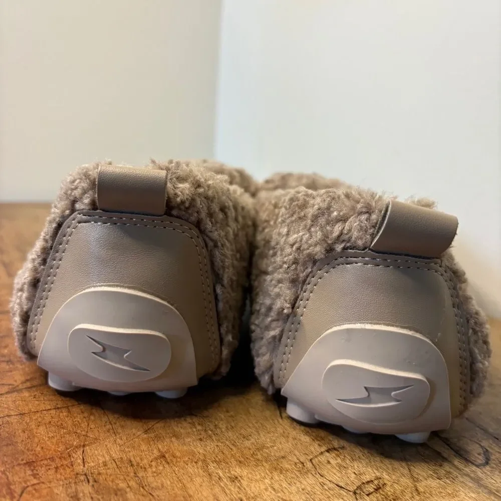 Plush Tan Fuzzy Loafers sz 42 = US women’s sz 10.5
